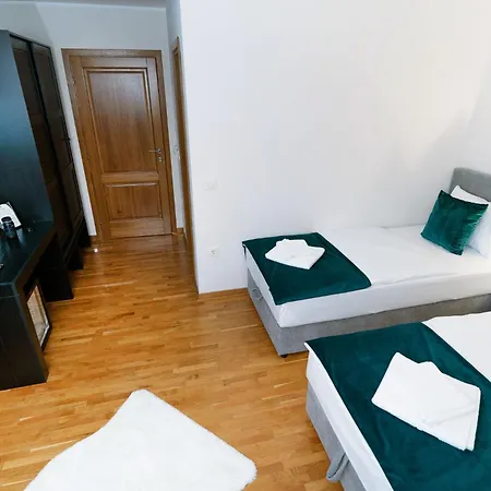 Mini Riverlux Apartman *